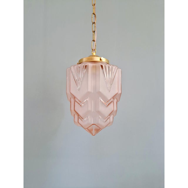 Art Deco Skyscraper Pendant Light in Frosted Pink Glass, 1920s For Sale - Image 14 of 14
