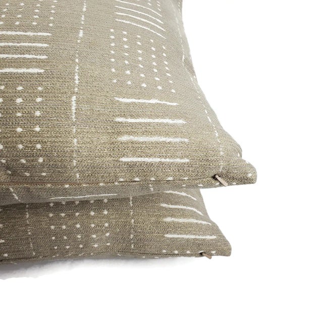 Contemporary Pindler Mudcloth in Natural Pillow Cover For Sale In Portland, OR - Image 6 of 7