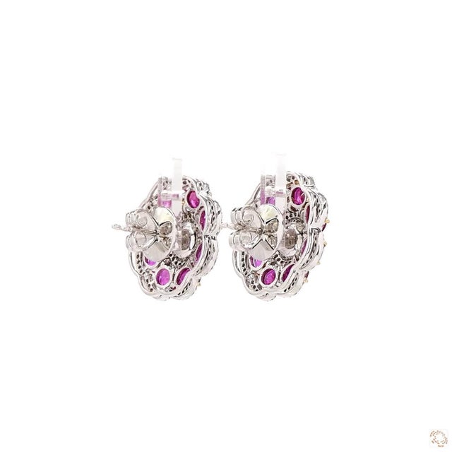 Metal 0.95 Carat Round Brilliant Cut Diamond Emerald Ruby Gold Earrings, Pair For Sale - Image 7 of 9