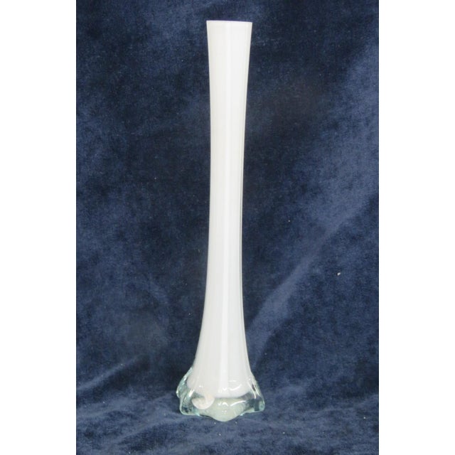Eiffel Tower Vase White Glass With Slim Tapered Neck and Clear Footed Base 4828b For Sale - Image 14 of 18