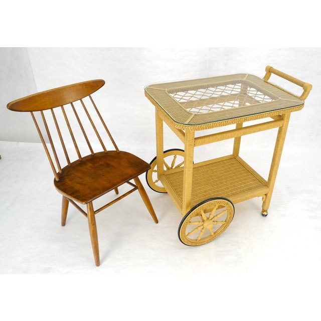 Mint c1960s Mid Century Modern Blond Wicker Serving Table Bar Cart For Sale - Image 10 of 15