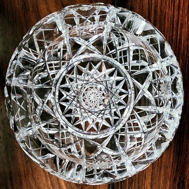 Beautiful Vintage Intricately Cut Fine Crystal Small Round Bowl. For Sale - Image 12 of 13