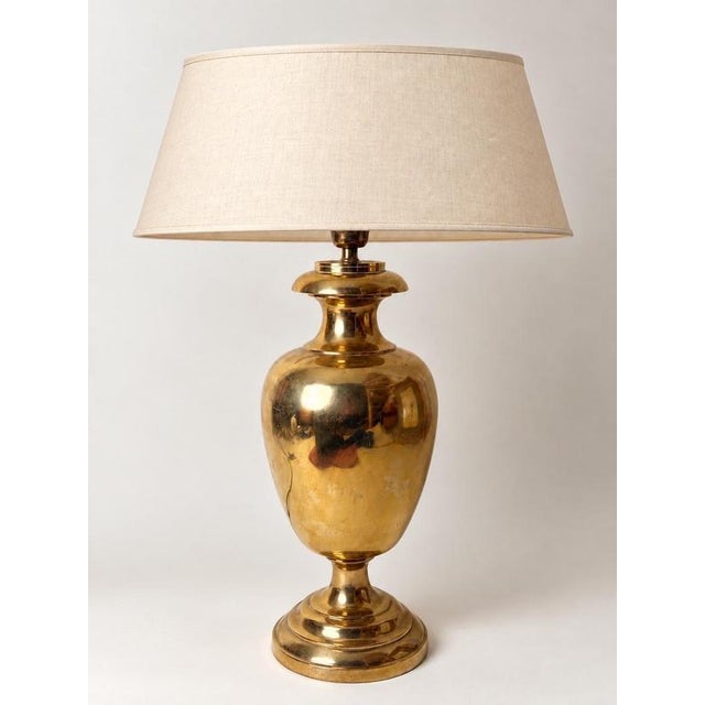 Italian Hollywood Regency Brass Urn Table Lamp, 1970s For Sale - Image 13 of 14