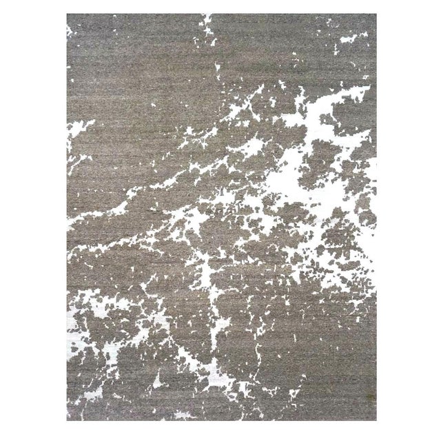 Condition: New Origin: Nepal Design: Modern Actual size: 9.0 x 12.0 Color: Taupe, Gray, Ivory Content: Wool and Silk