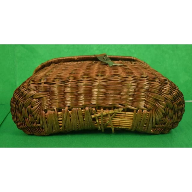 1940s Adirondack Wicker Creel Basket For Sale - Image 5 of 8