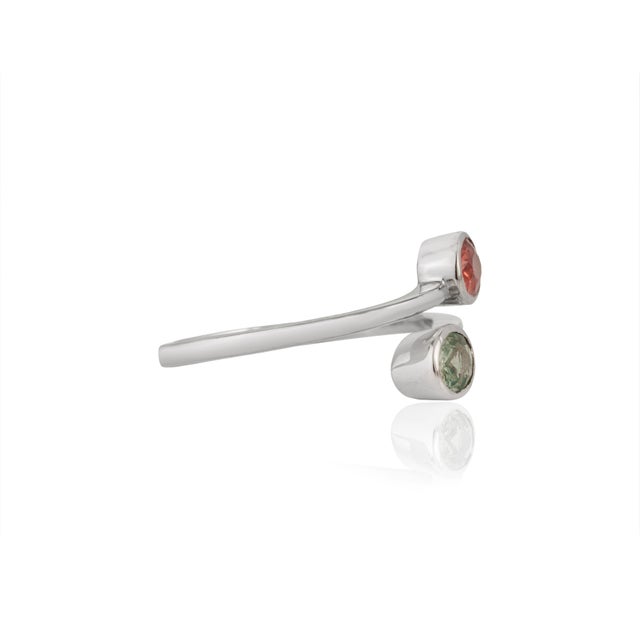 14k Gold Modern Toi Et Moi Natural Multi Sapphire Open Bypass Ring Size 9 For Sale In New York - Image 6 of 14