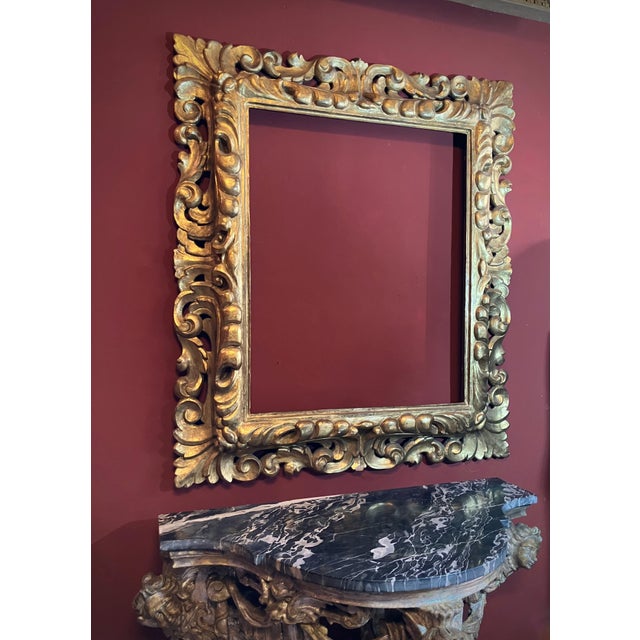 Wood Italian Baroque Hand-Carved Gilded Wood Frame, 17th Century For Sale - Image 7 of 10
