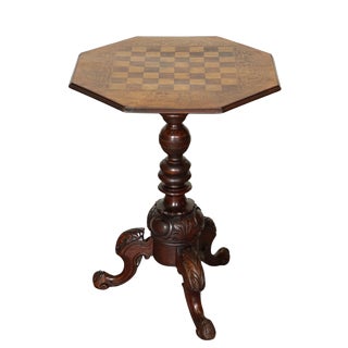 Italian Chess Side End Lamp Table with Carved Legs For Sale