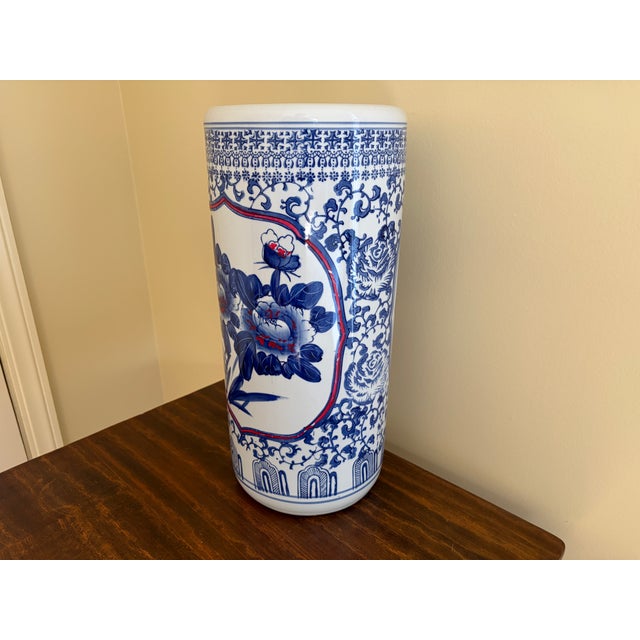 Vintage Chinoiserie Blue and White Porcelain Umbrella Stand For Sale - Image 4 of 13