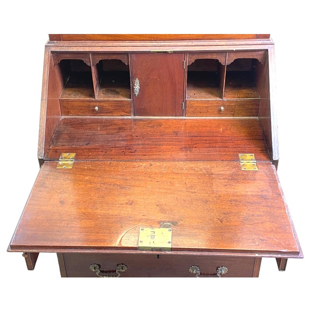 Small Georgian Mahogany Bookcase, 1740 For Sale - Image 13 of 16