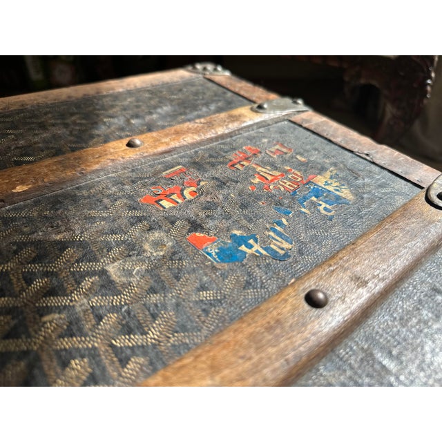 Antique Steamer Trunk in Chevron Canvas from Goyard, France, 1900 For Sale - Image 12 of 18