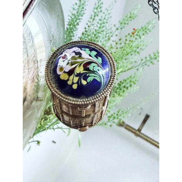 Vintage 1980s Hollywood Regency Estée Lauder Palazzo Solid Perfume Compact. For Sale - Image 10 of 12