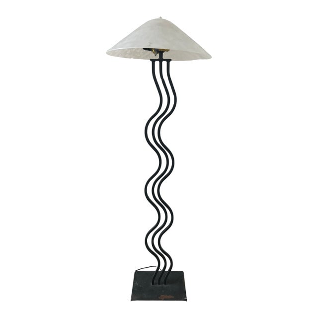 Early 20th Century Postmodern Sculptural Floor Lamp With Wavy Black Metal Stem and Alabaster Stone Shade For Sale