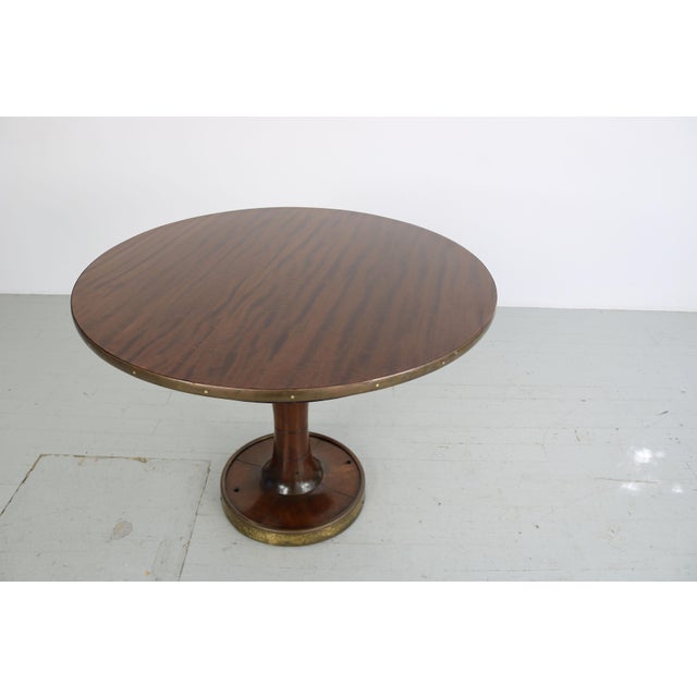 Round Ships Table in Dark Stained Wood with Brass Details by Gustavo Pulitzer-Finali, Italy, 1940s For Sale - Image 12 of 18