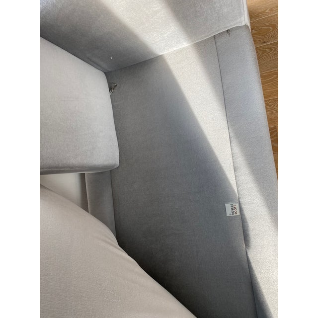 Contemporary J. Robert Scott Silk Mohair French Tet a Tet Sofa For Sale - Image 3 of 8