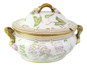 Model 20/3559 Flora Danica Lidded Tureen in Porcelain from Royal Copenhagen
