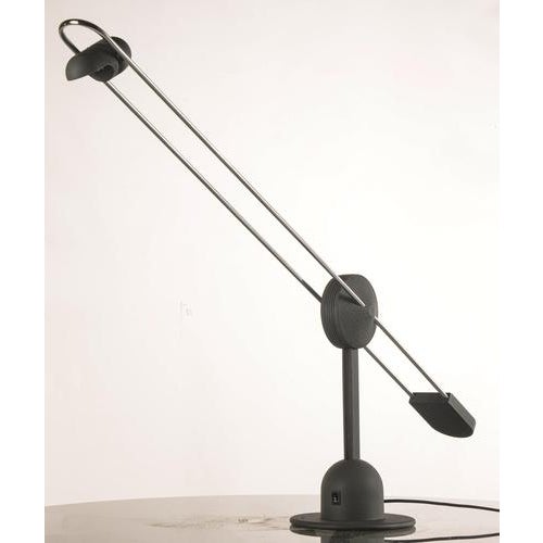 Table Lamp in Steel and Painted Metal For Sale - Image 5 of 9
