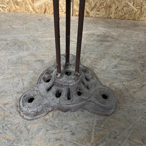 Small French Metal Outdoor Gueridon Table, 1950s For Sale - Image 3 of 4