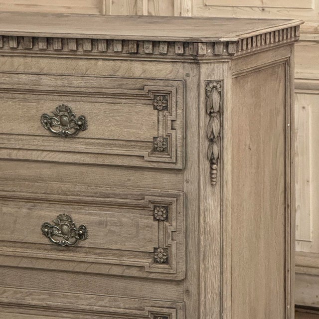 18th Century French Louis XVI Commode ~ Chest of Drawers in Stripped Oak For Sale - Image 9 of 18
