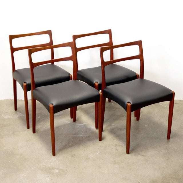 Danish Teak Dining Chairs, in the Style of Johannes Andersen For Sale - Image 4 of 13