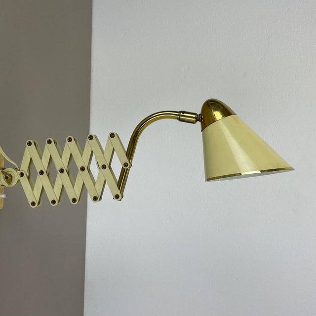 Scissors Wall Light in Brass and Metal from Sis Leuchten, Germany, 1950s For Sale - Image 4 of 17