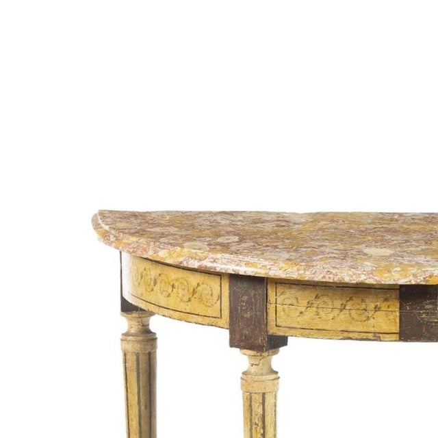 Furniture - Credenza D. Maria - 18th Century. Portuguese, from the 18th/19th century, in painted wood. Marble top....