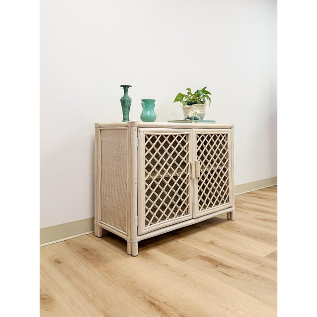 Cream Vintage Cream Rattan Lattice Cabinet Coastal Tropical Hollywood Regency For Sale - Image 8 of 17