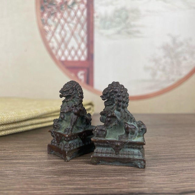Asian Pair of Miniature Bronze Guardian Lions – 1.8" Foo Dog Statues on Pedestals For Sale - Image 3 of 9