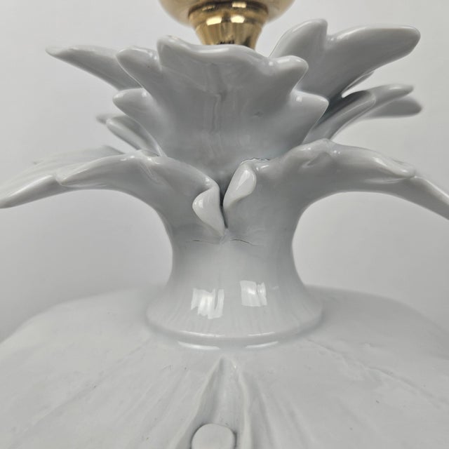 Mid-Century Modern Italian Sculptural Ceramic Table Lamp on Gilt Base, 1970s For Sale - Image 3 of 11