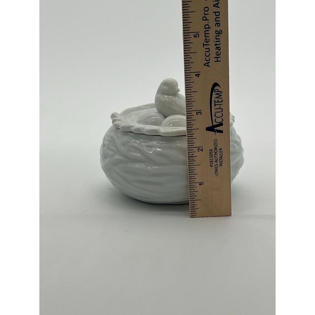 White White Porcelain Bird’s Nest Trinket Box For Sale - Image 8 of 9