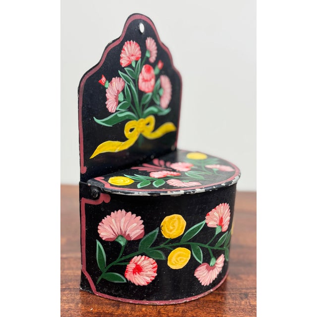 Metal Vintage Wall-Mounted Tole Painted Metal Pocket For Sale - Image 7 of 13