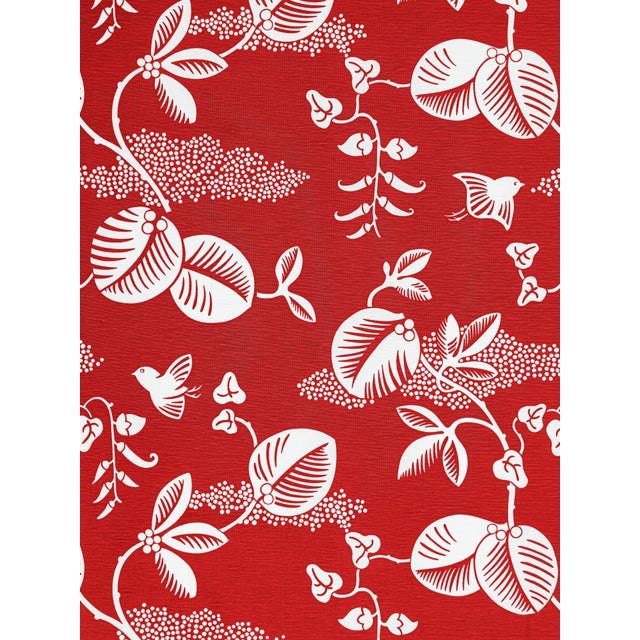 Hinson re-enters the limelight with a show-stopping debut collection under the Scalamandré name. COLOR POP!, a collection...