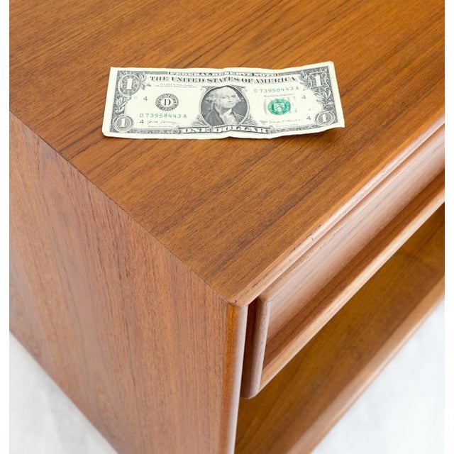 Pair of Mid Century Danish Modern Teak One Drawer Nightstands End Tables MINT! For Sale - Image 9 of 12
