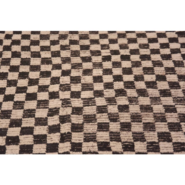 Nazmiyal Collection Modern Central Asian Rug For Sale - Image 4 of 9