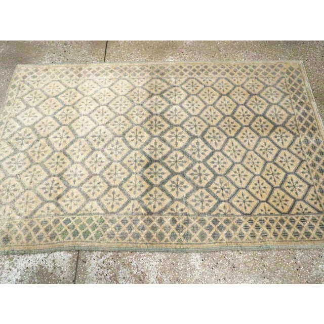 Textile Galerie Shabab Collection Mid-20th Century Handmade Turkish Anatolian Throw Rug For Sale - Image 7 of 10
