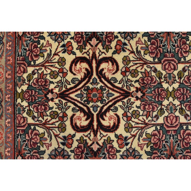 Bidjar Rug 6’11” X 10’1” Ivory Wool Vintage Traditional Hand-Knotted Carpet For Sale - Image 10 of 15