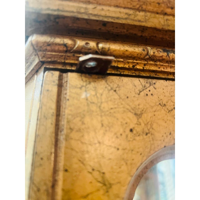 Mid-Century Hollywood Regency Gold Gilt Display Cabinet | Curio For Sale - Image 17 of 18