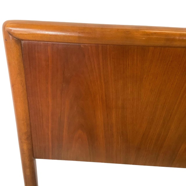 Wood Mid-Century Modern t.h. Robsjohn-Gibbings Style Walnut Headboard- Full For Sale - Image 7 of 12