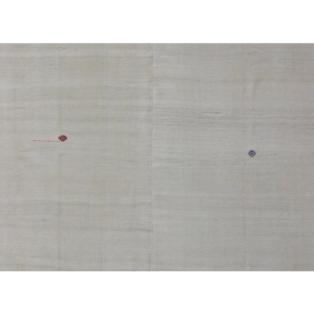 Tribal Square-Sized Large Midcentury Turkish Kilim Rug With Subtle Variegated Cream For Sale - Image 3 of 9
