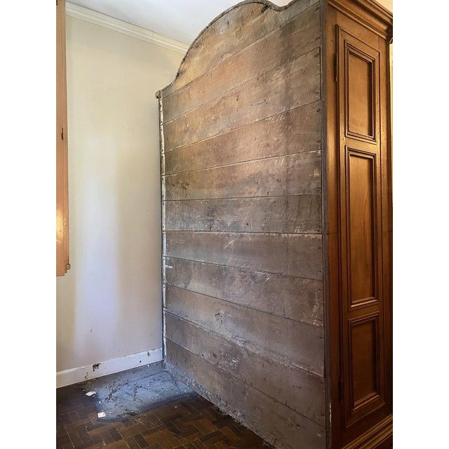 Wood Antique Wardrobe in Walnut, 1600s For Sale - Image 7 of 17