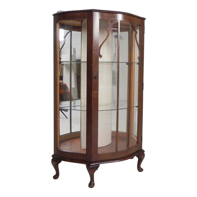 Art Deco English Display Cabinet on Ornate Legs, 1930s For Sale