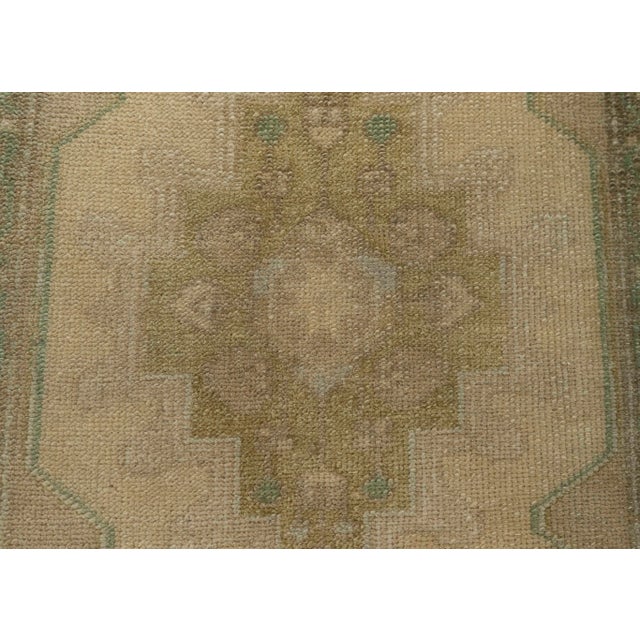 Turkish Mini Rug Oriental Hand Knotted Vintage Rug 1'8" x 3'1" #21083 For Sale - Image 4 of 8