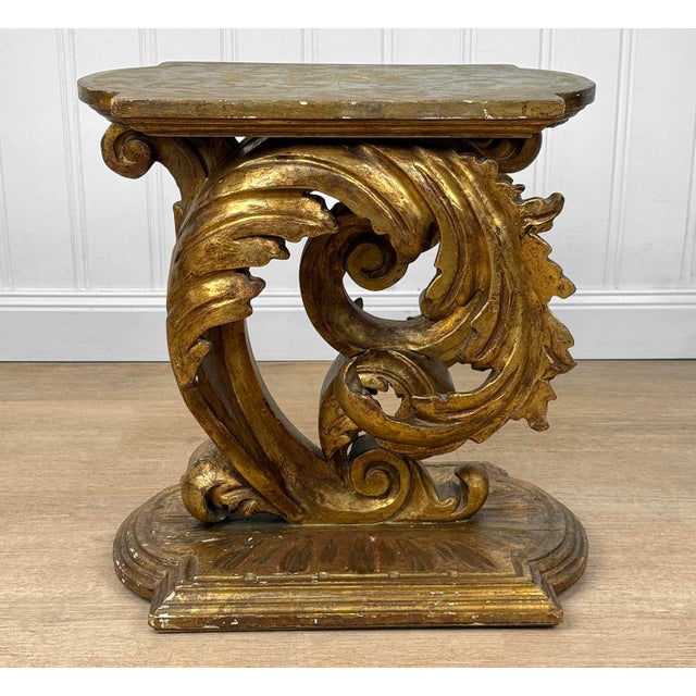 Rococo Vintage Italian Rococo Gold Giltwood Acanthus Pedestal Side Table For Sale - Image 3 of 13