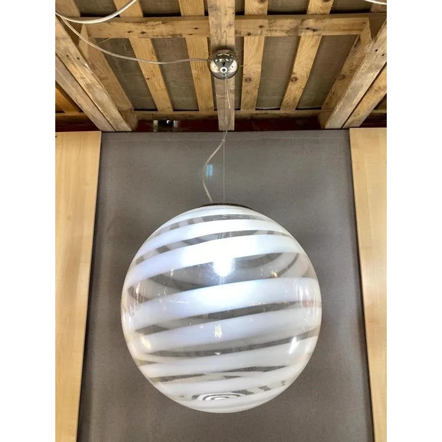 Early 21st Century White and Transparent Sphere Lamp in Murano Glass from Simoeng For Sale - Image 5 of 7