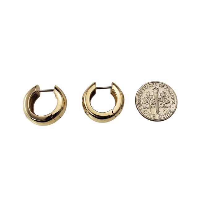 Mid 20th Century 14 Karat Yellow Gold and Diamond Chunky Huggie Hoop Earrings, Set of 2 For Sale In New York - Image 6 of 7
