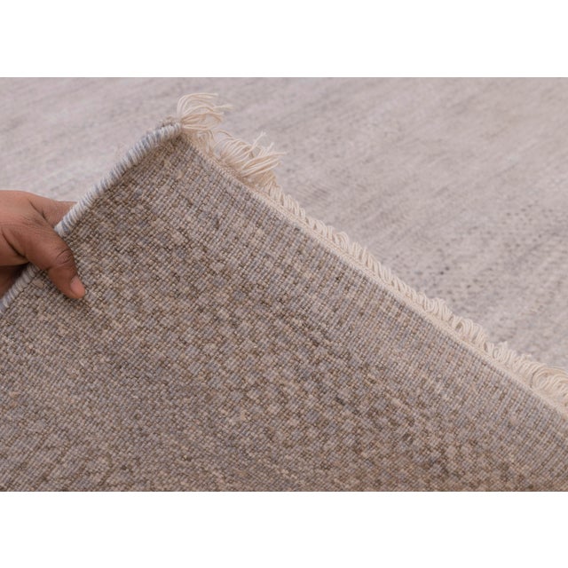 9' x 12' Savannah Hand Knotted Modern Light Grey Wool & Silk Rug For Sale - Image 15 of 17