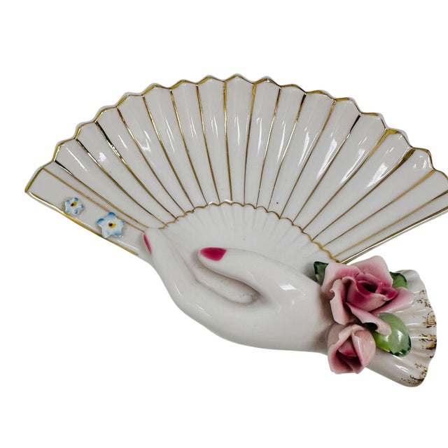 Museum-Quality 1950s Lefton China "Lady's Hand" Set - Large Fan Dish & Bud Vase For Sale - Image 10 of 14