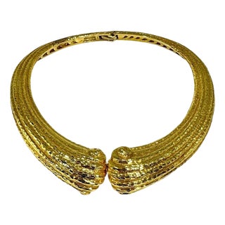 Late 20th Century Massive 18K Yellow Gold, Hammered Finish, Italian Scroll Motif Choker Necklace For Sale