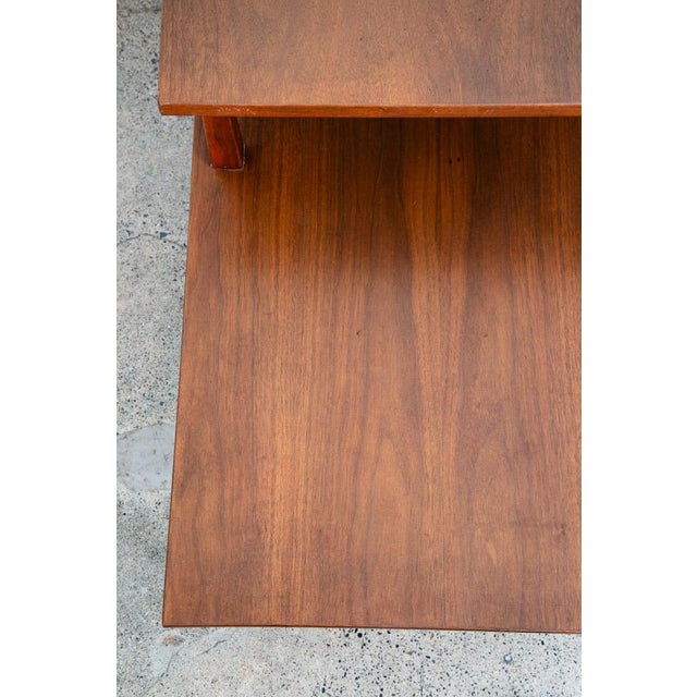 1960s Mid Century Modern Nightstand End Side Table Lane StepUp Walnut Drawer Widdicomb For Sale - Image 9 of 10