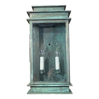 Exquisite Single Brass Wall Lantern For Sale